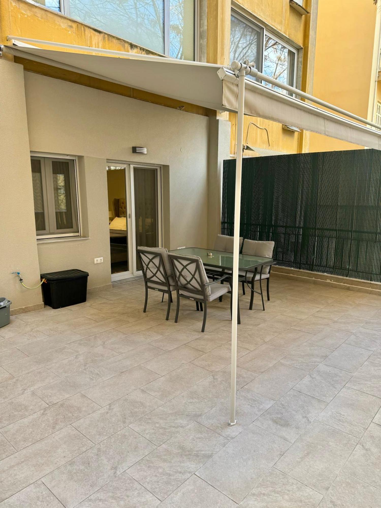 Апартаменти Ag.Sofias Pedestrian Area Luxury Ap. & Big Balcony Салоніки Екстер'єр фото